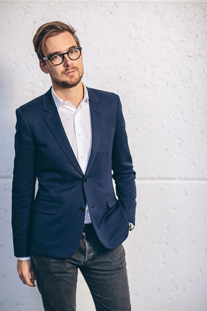 Alex Logsdail, 2015. Photo by Roberto Chamorro