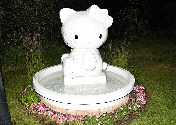 Tom Sach's Crying Hello Kitty, 2008. 