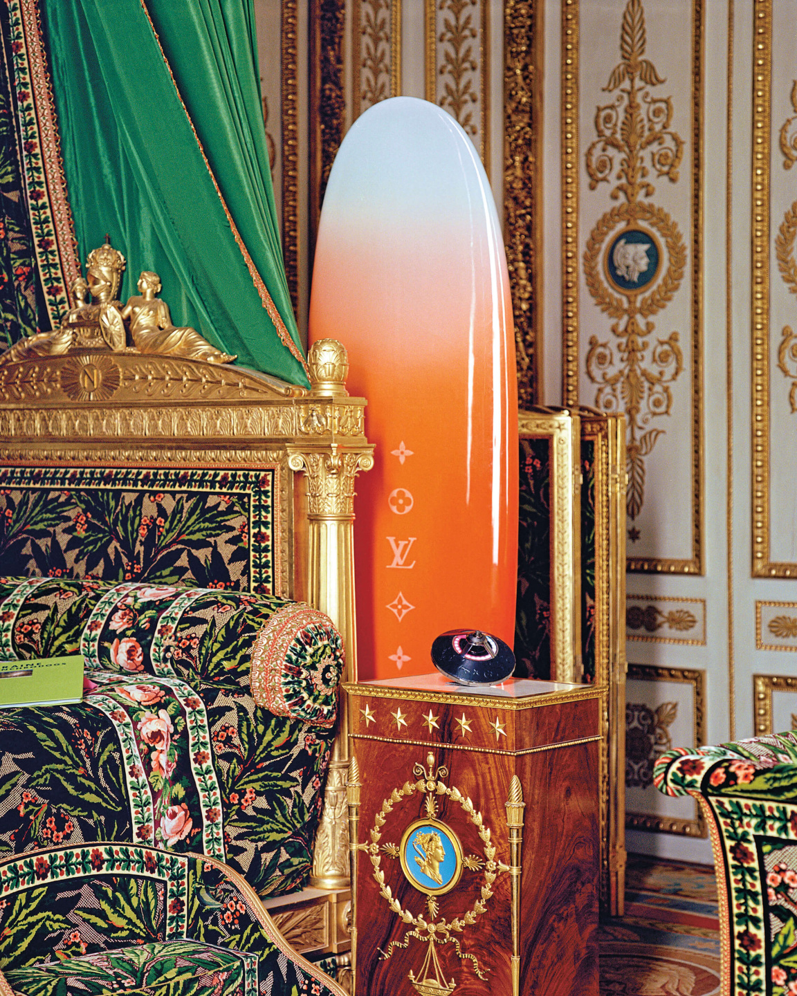 surf board near bed