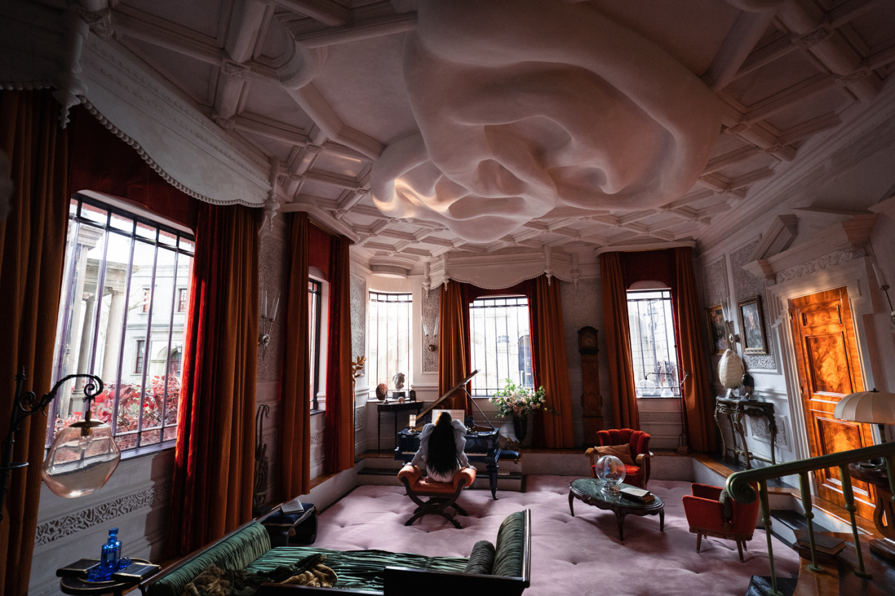 poor-things-set-design