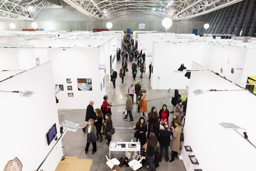 Installation view of Artissima 2019 at the Oval in Turin  © Perottino-Piva-Bottallo / Artissima 2019.