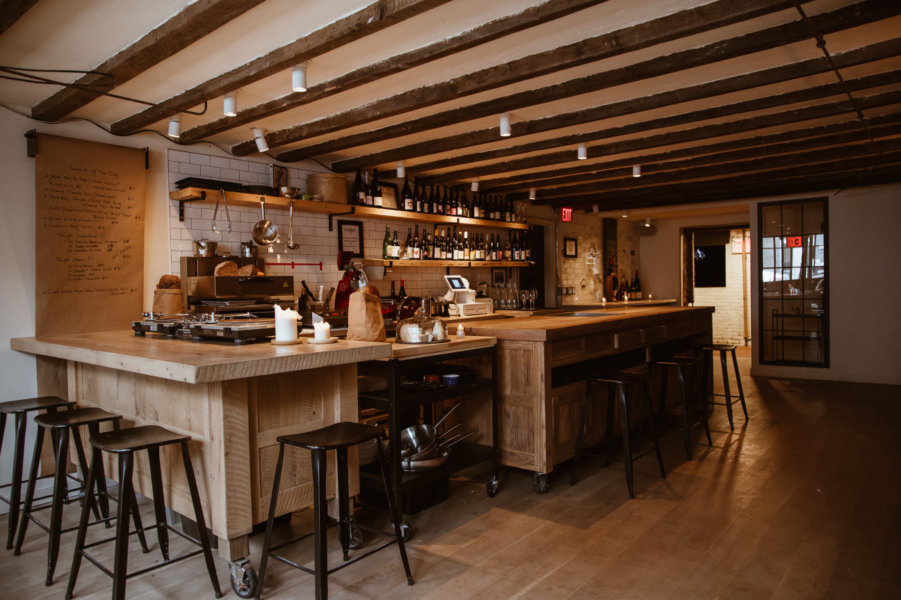 sauced-interior-image