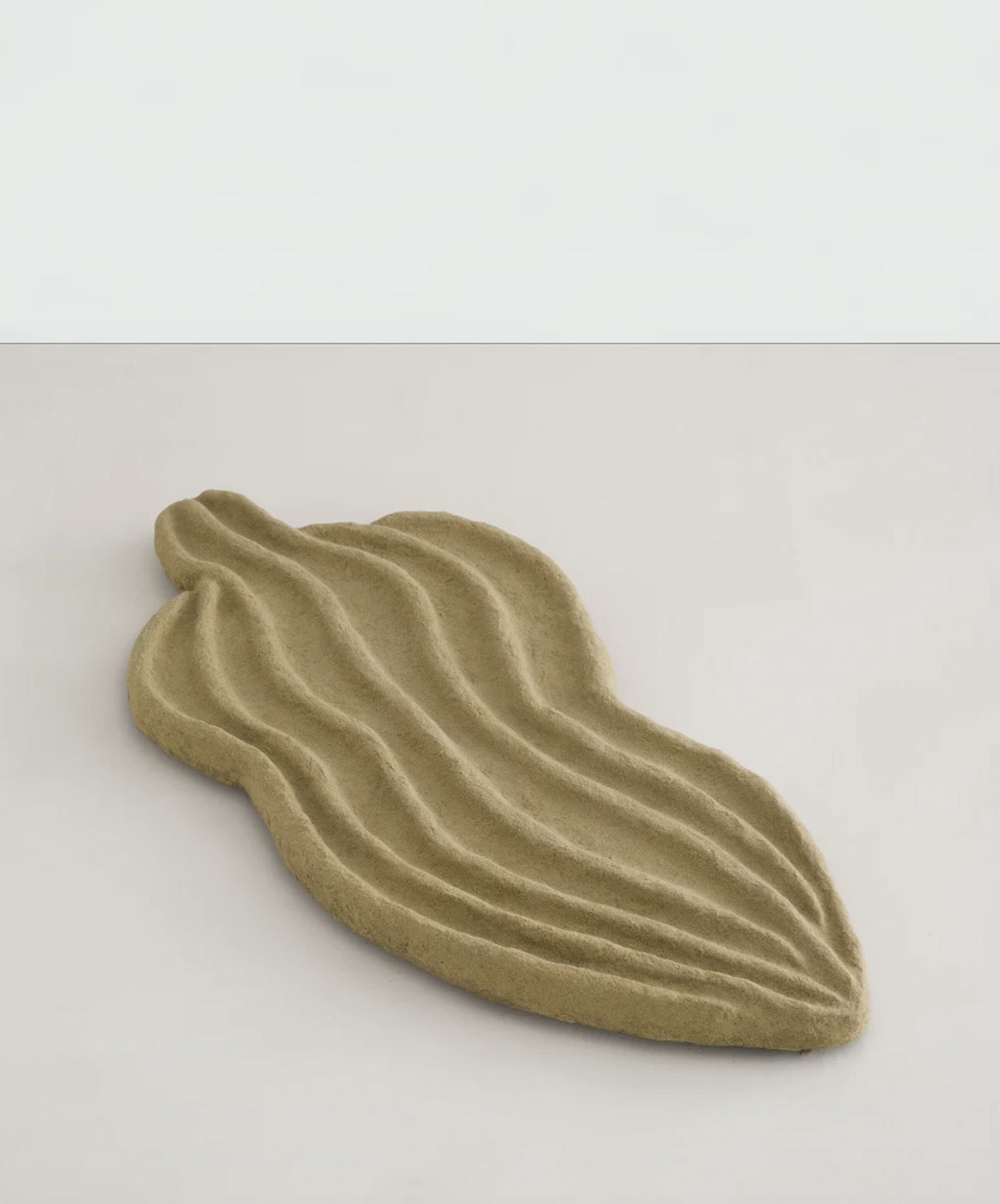 Ana-Mendieta-sand-woman-sculpture