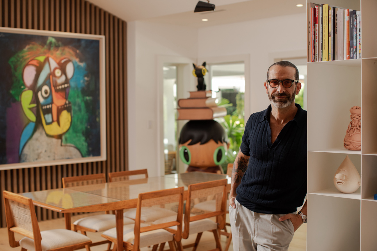 George Condo, Going Out of my Mind, 2021. Javier Calleja, Thinking boy, 2019.