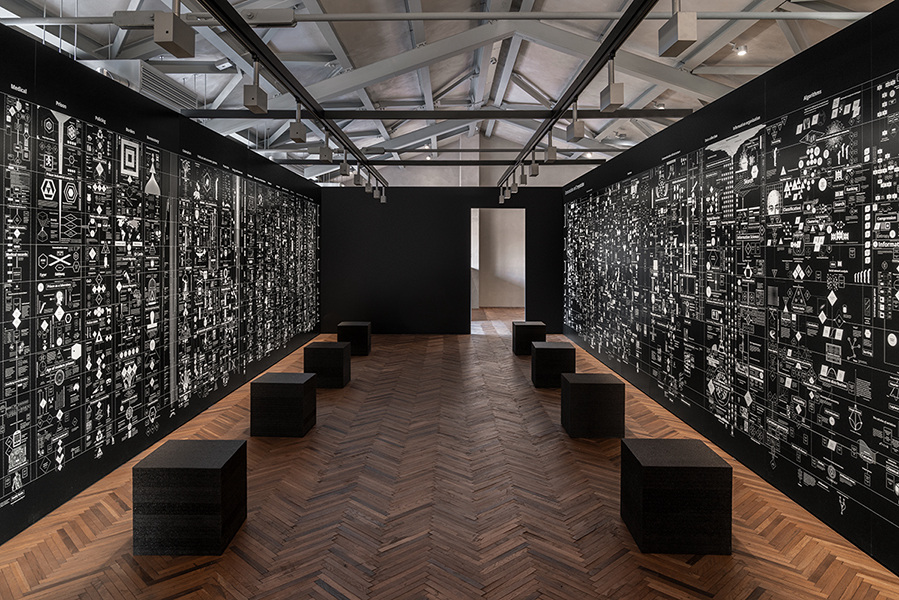 fondazione-prada-exhibition