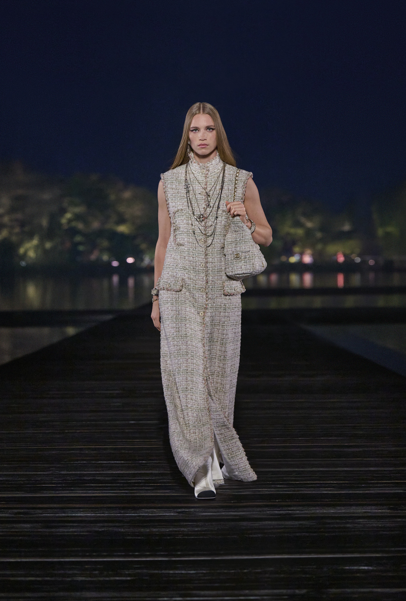 chanel-métiers-d’art-show-hangzhou-china-fashion