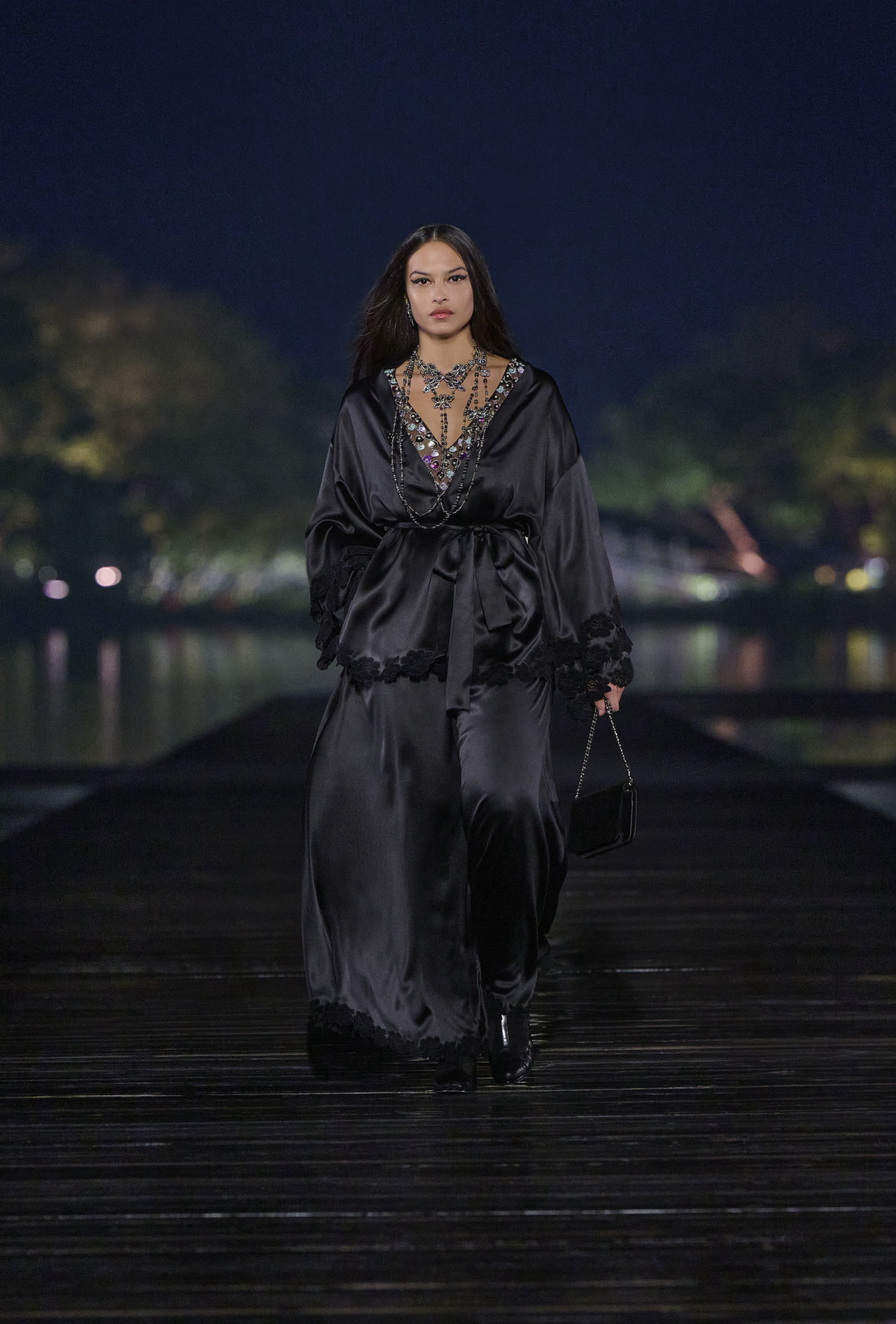chanel-métiers-d’art-show-hangzhou-china-fashion