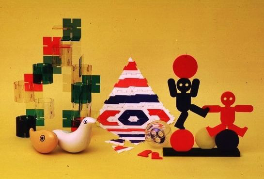 art-pre-internet-toys