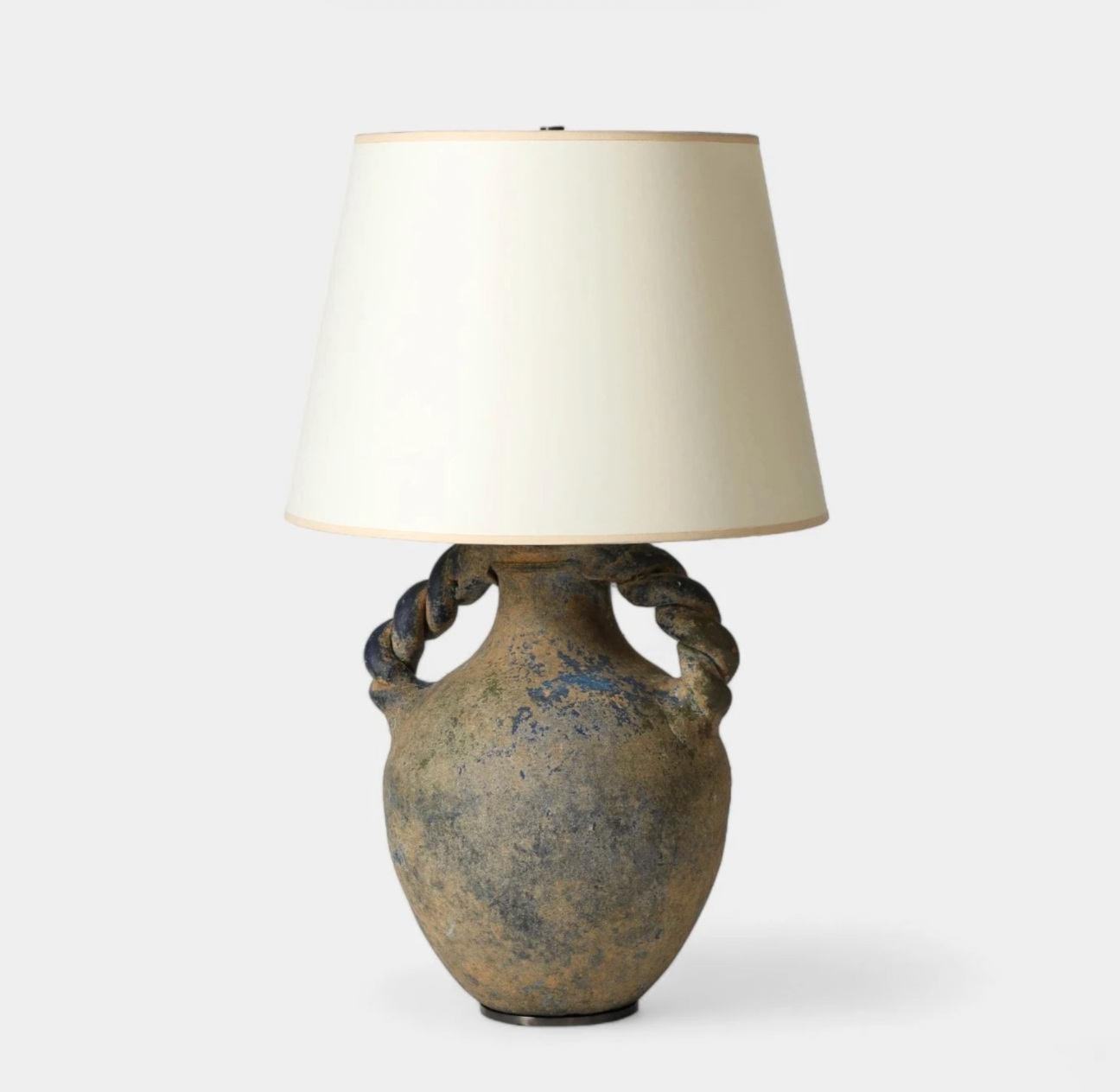 robert-stilin-shop-amphora-lamp