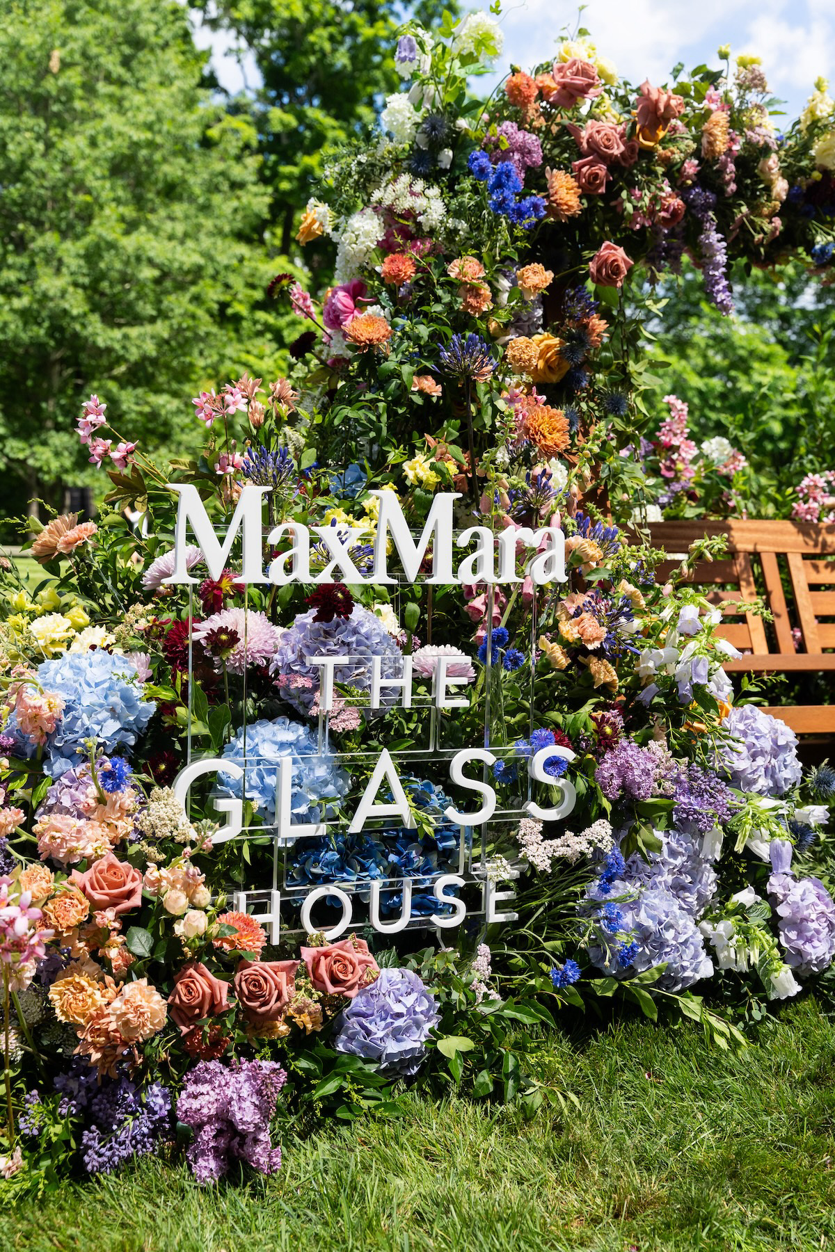Glass-House-Max-Mara-sign