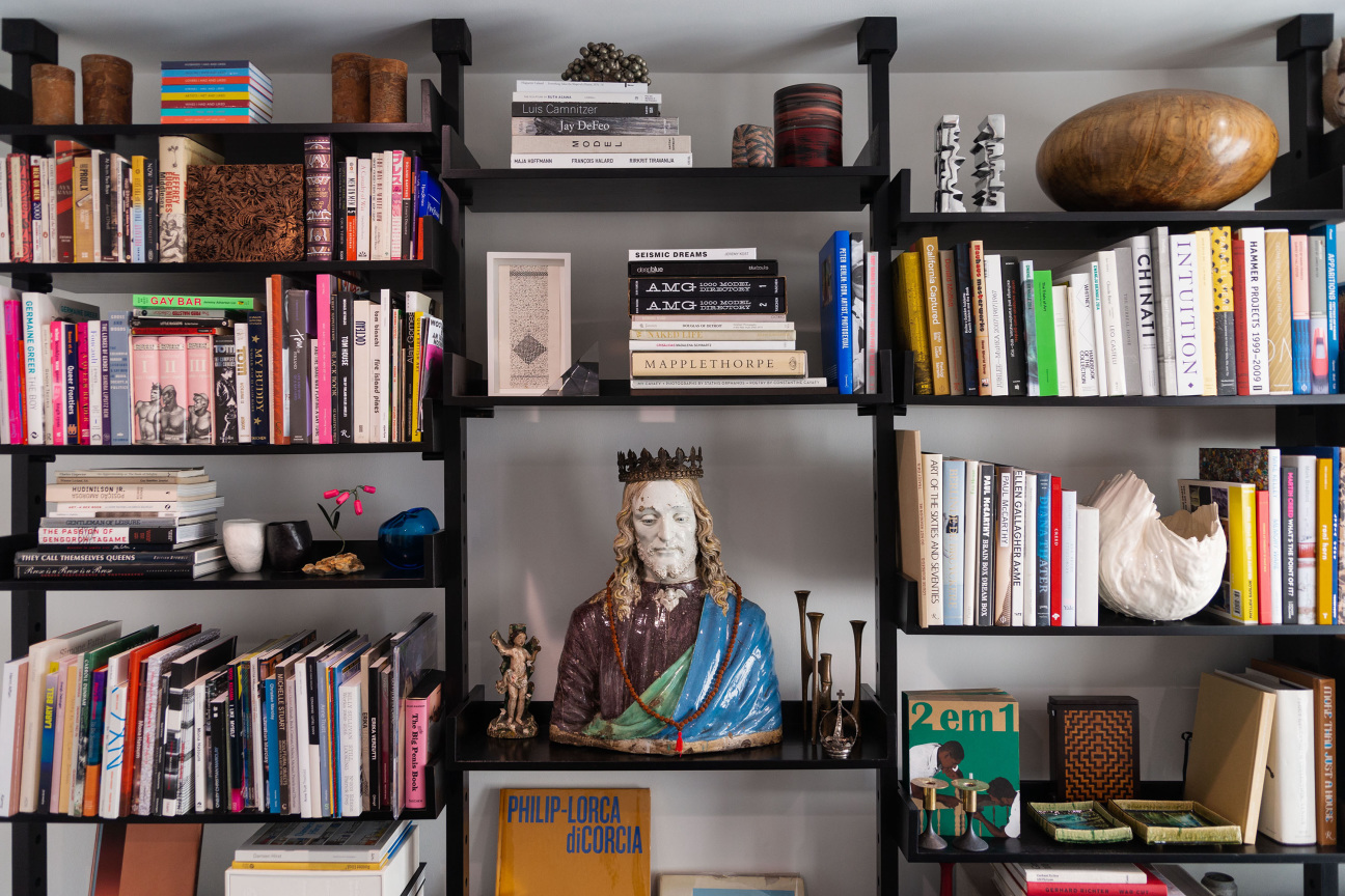 bookshelf-design-sculpture-joaquim-tenreiro