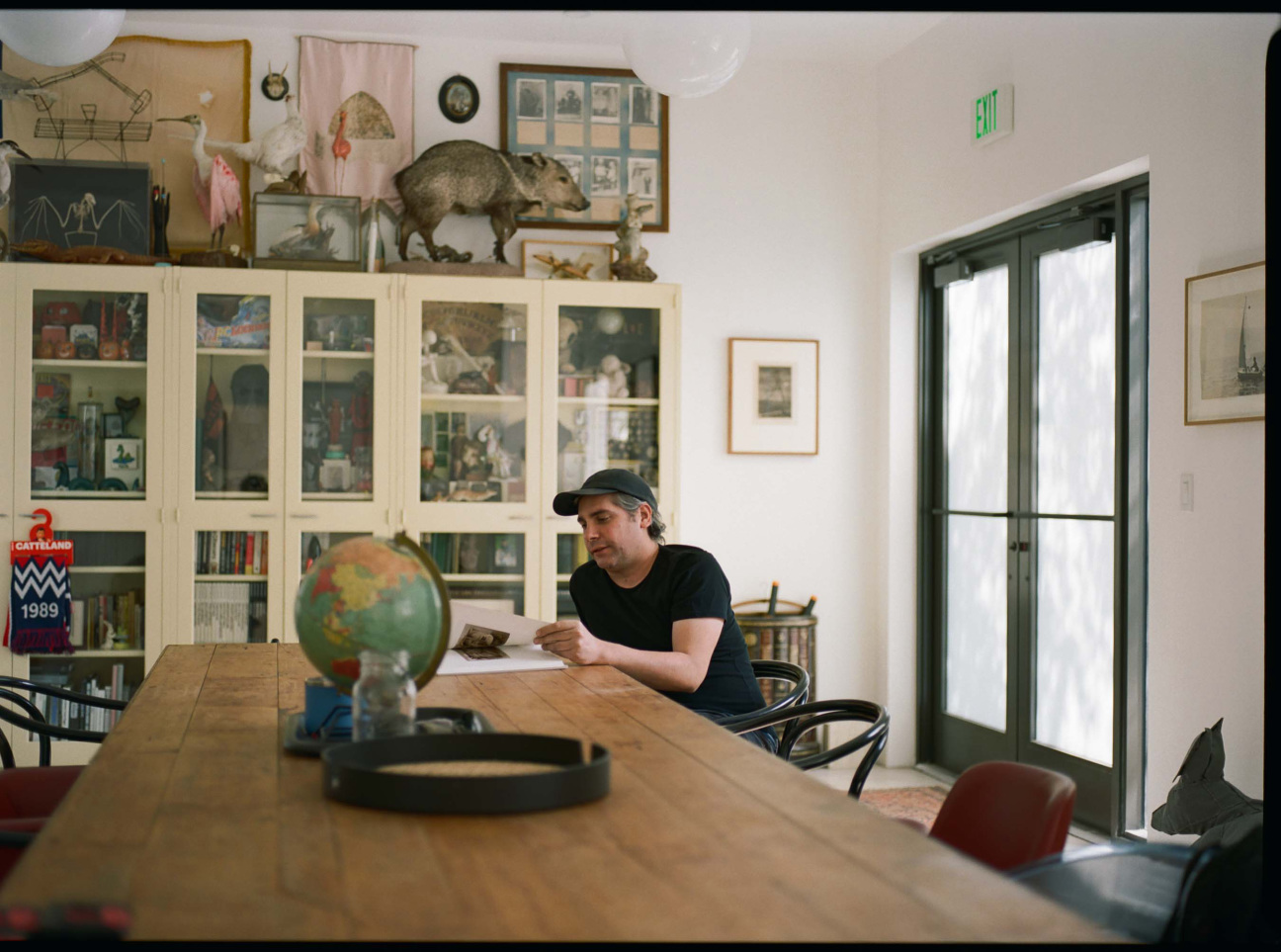 conceptual-artist-studio-hernan-bas