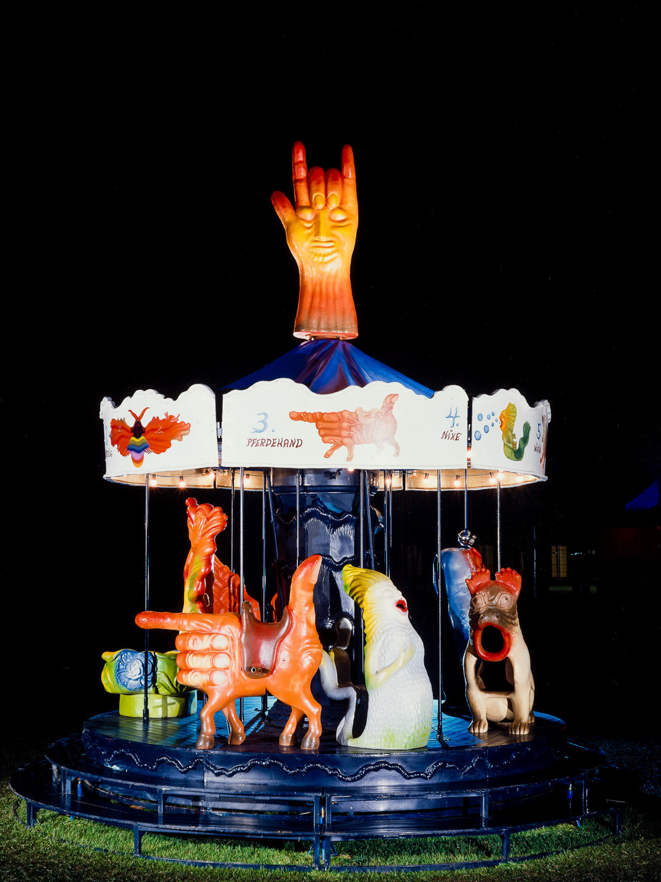 arik-brauer-carousel