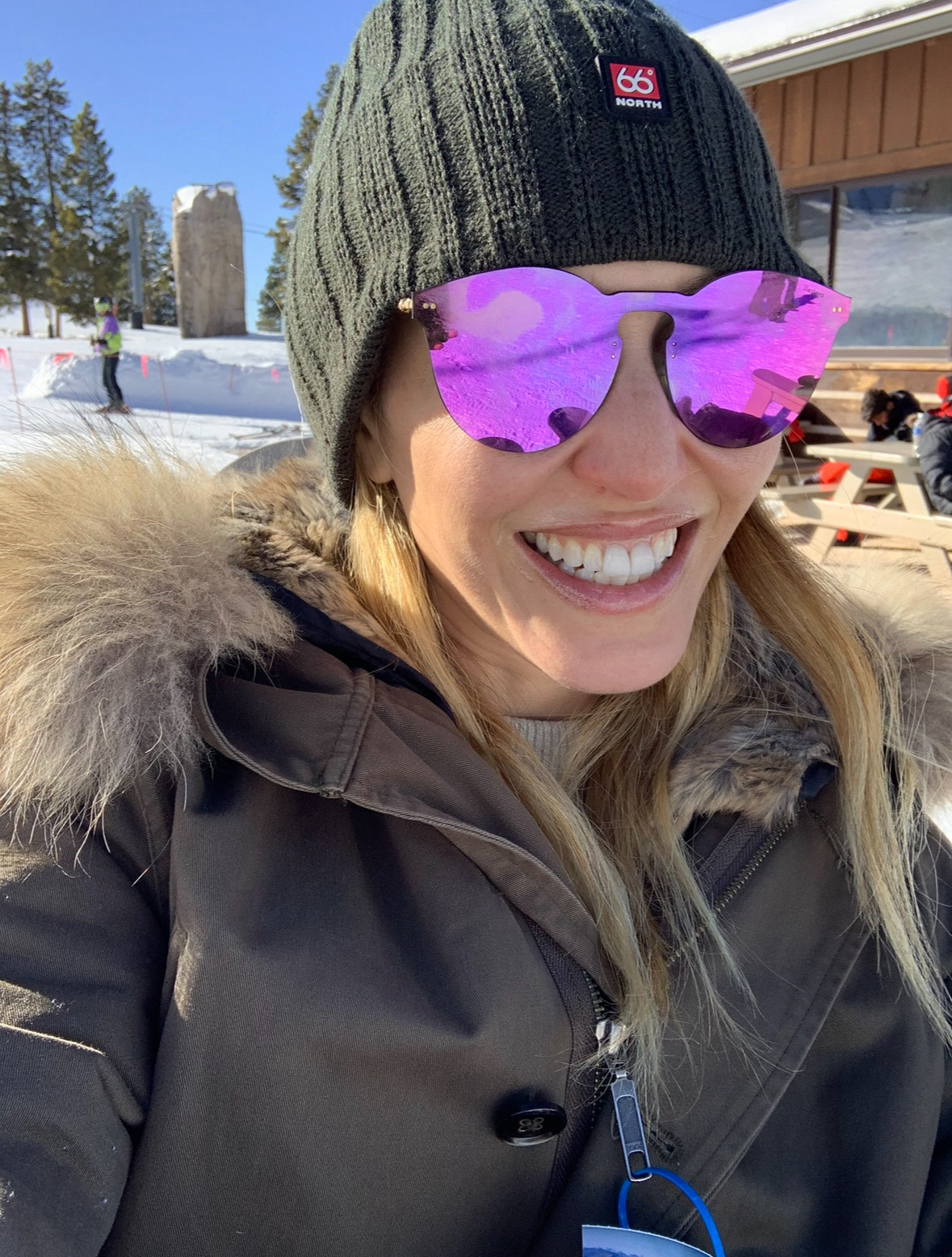 jamie-rosen-skiing-selfie-writer-office-of-the-surface