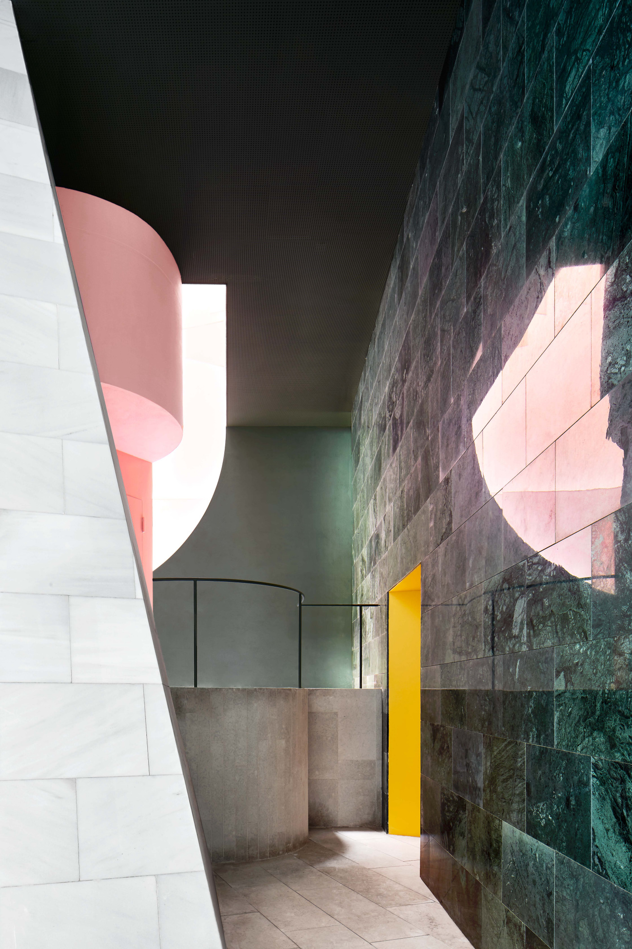 Maio-Studio-Spanish