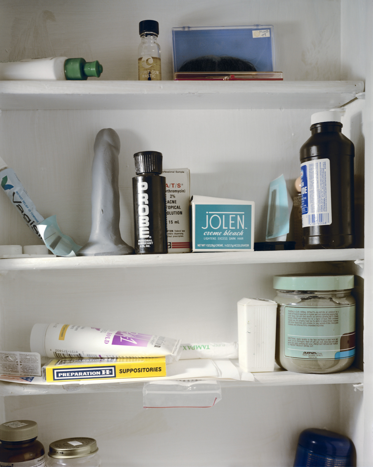 medicine-cabinet-catherine-opie