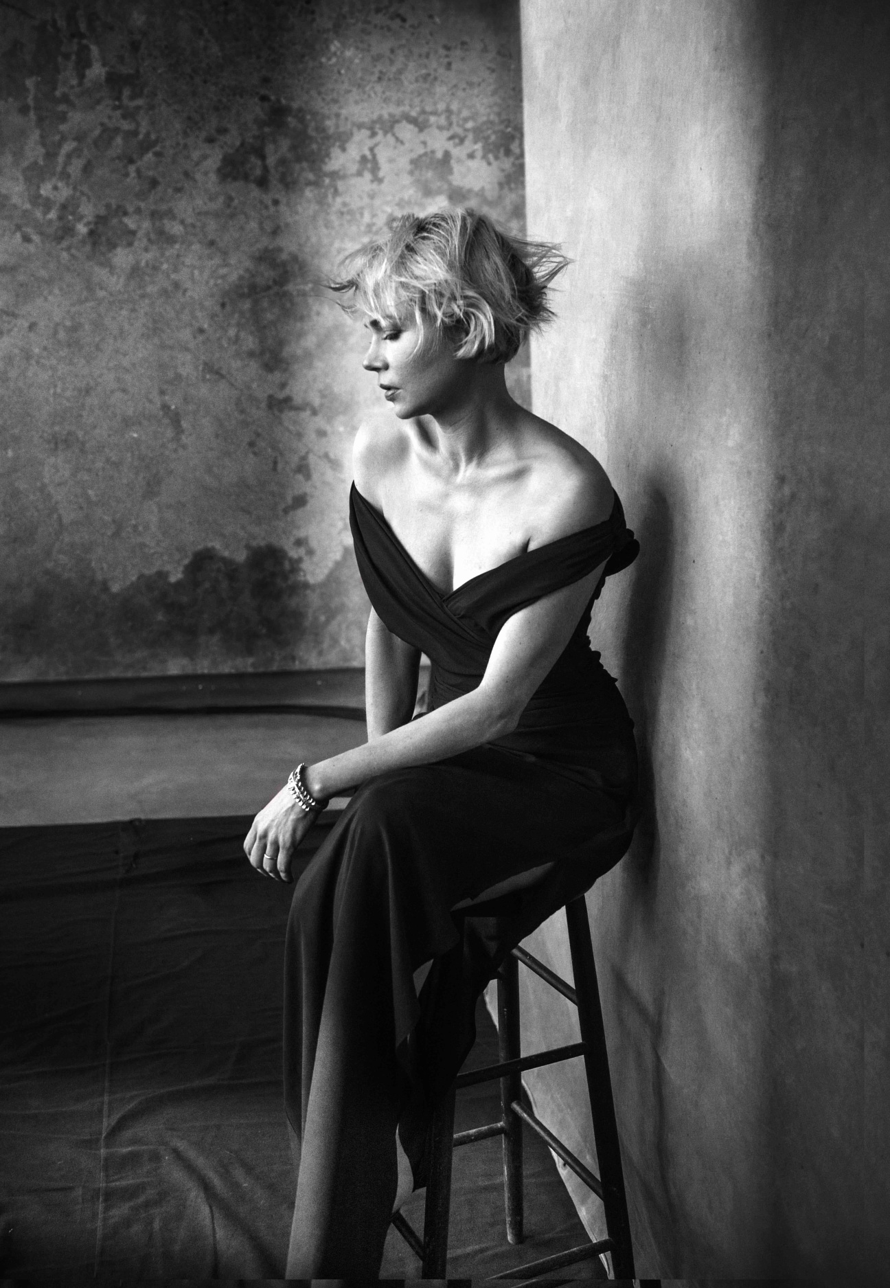 actress-michelle-williams-portrait