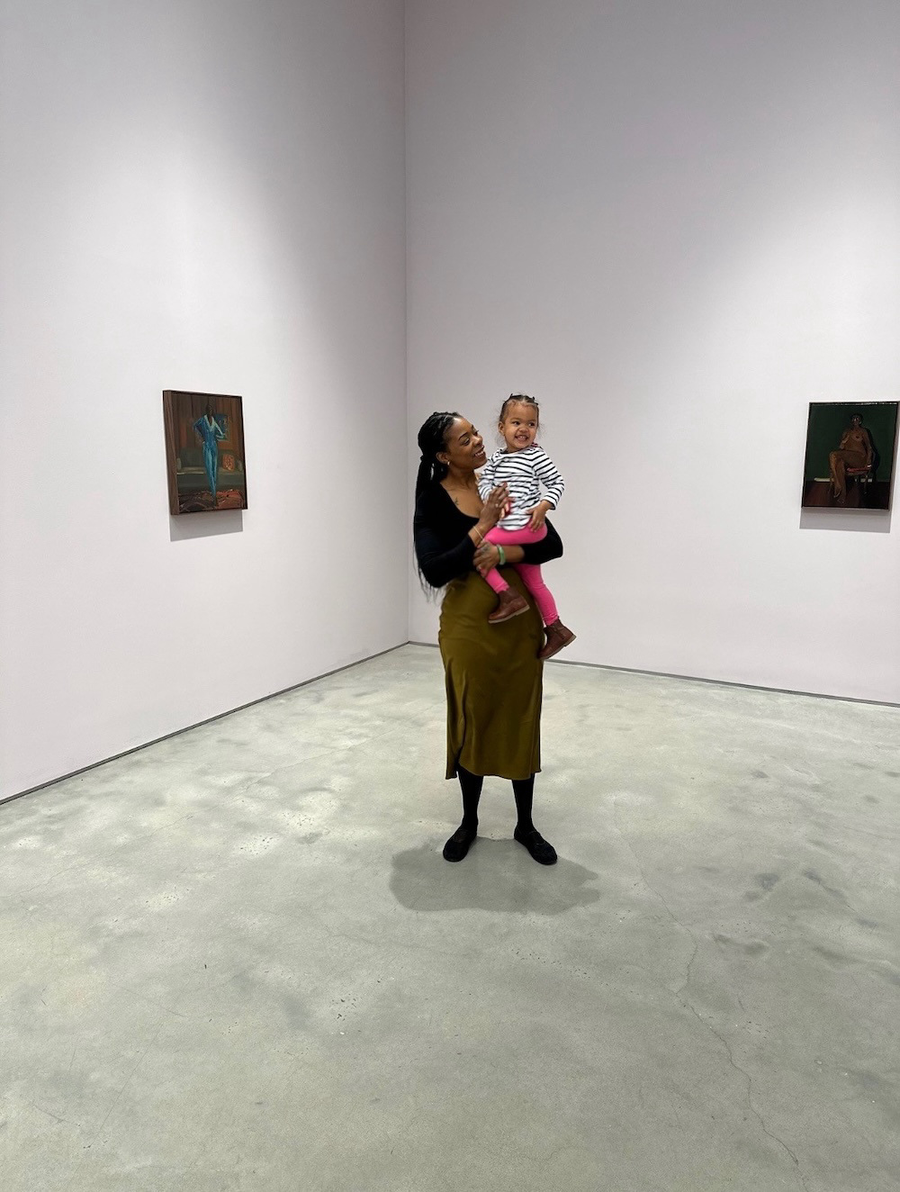 Danielle-McKinney-holding-kid