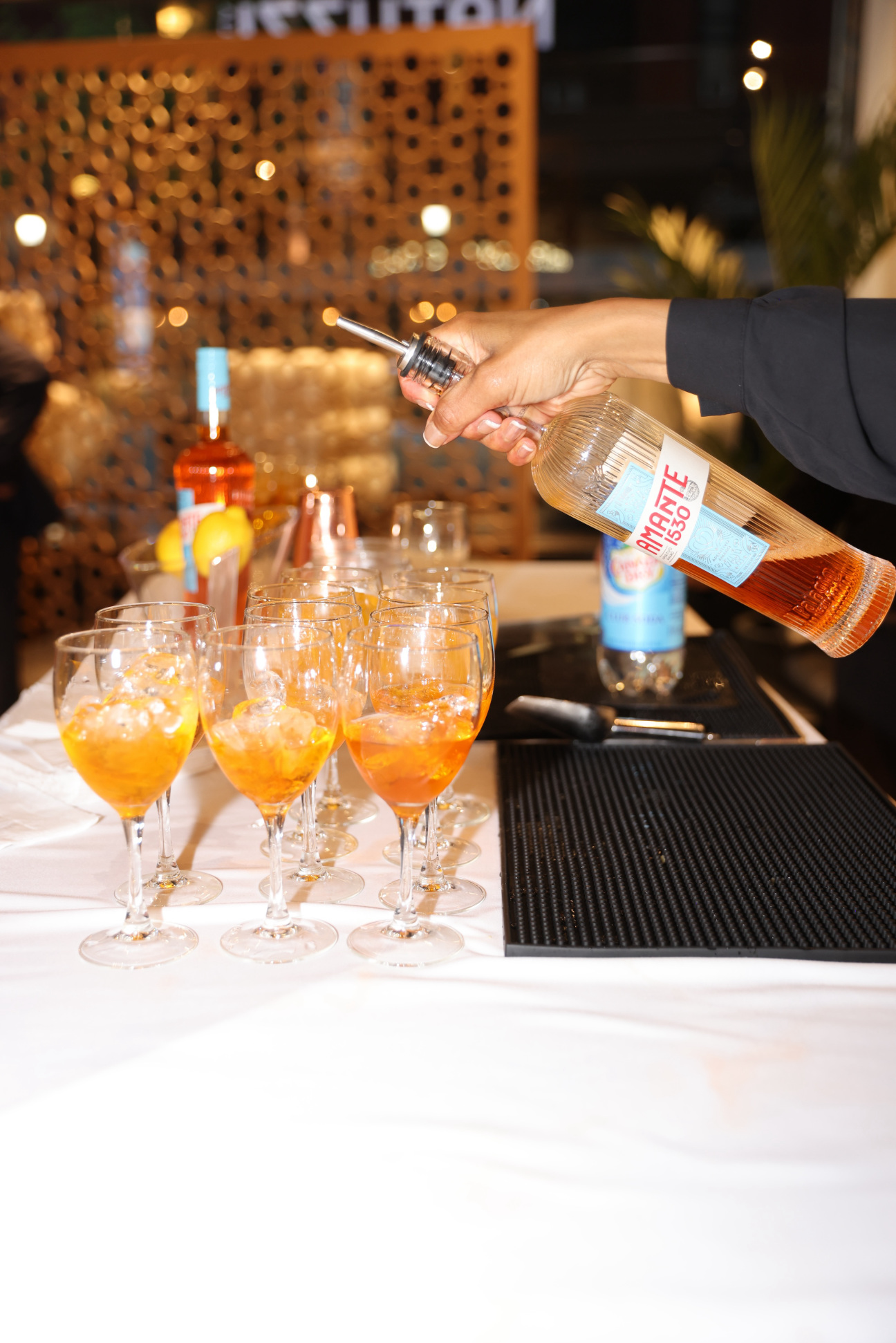 Cocktails-being-made