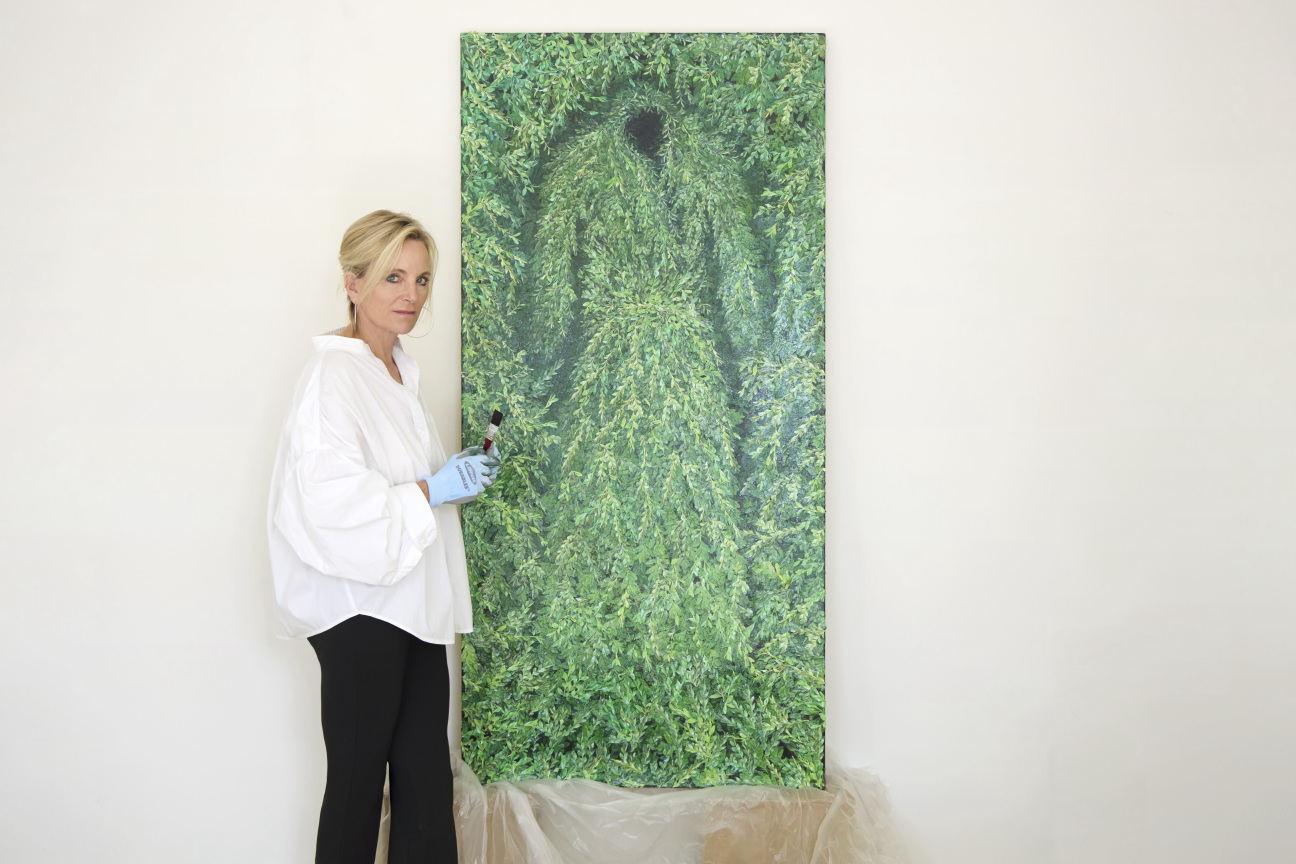 rachel-lee-hovnanian-home-tour-portrait-plants