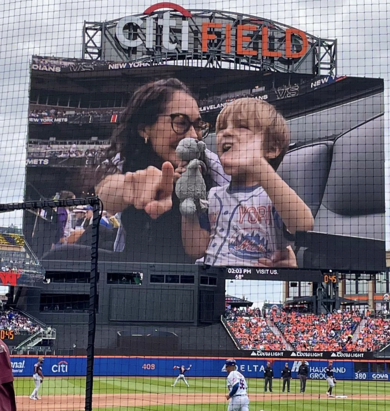 Audrey-Gelman-Mets-game