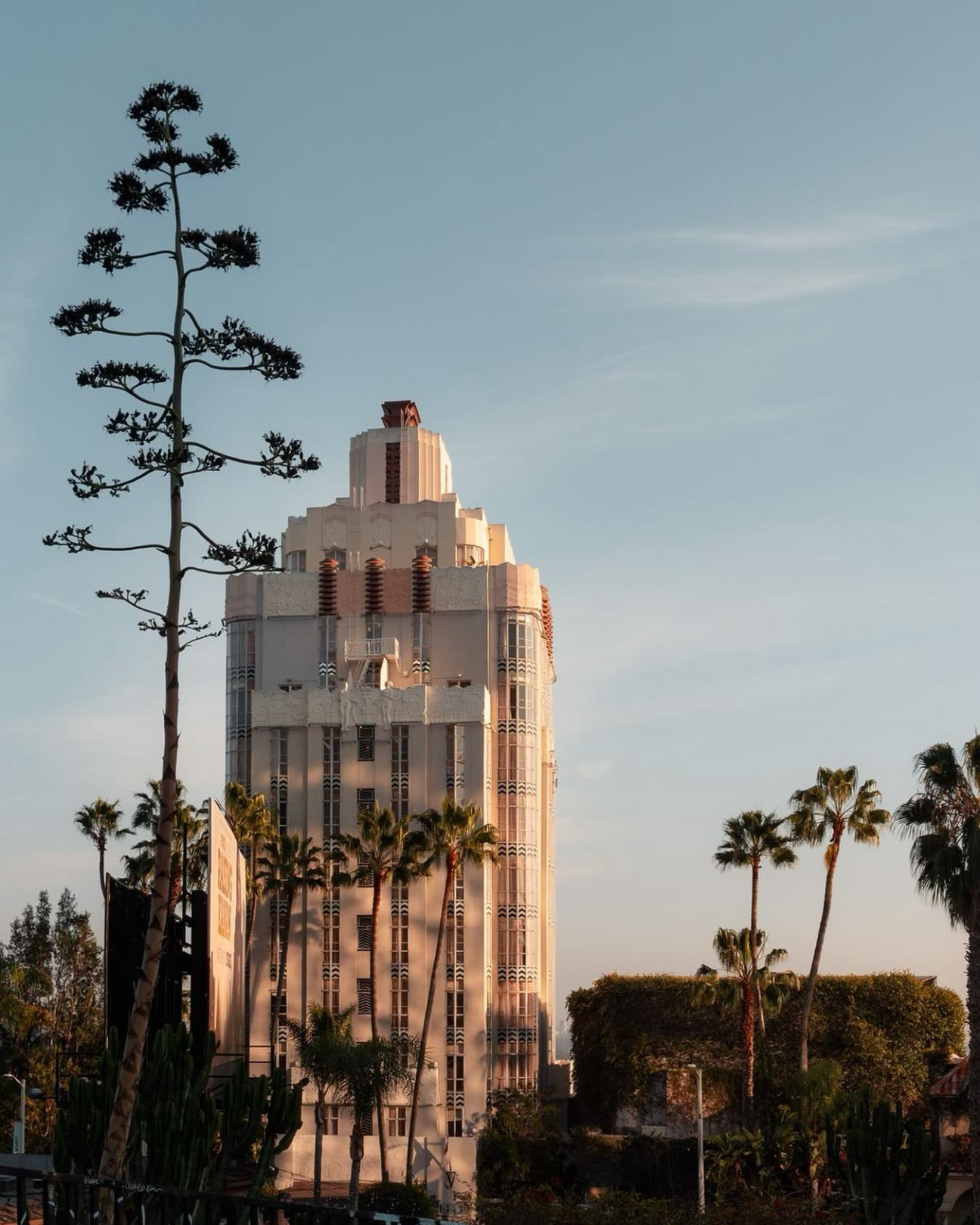 sunset-tower-hotel
