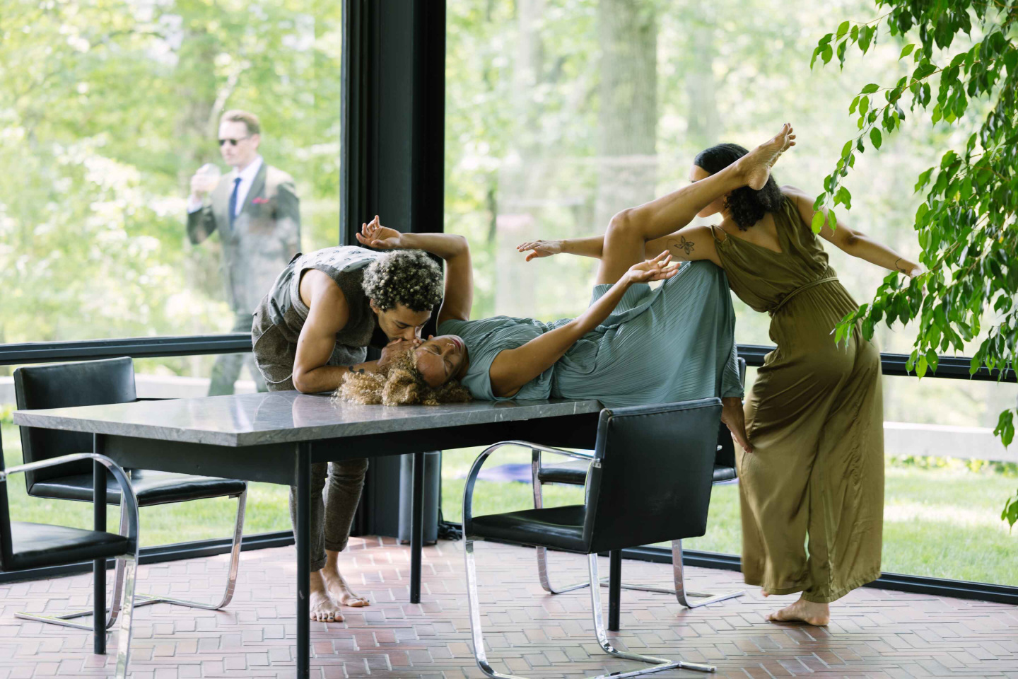 Stefanie-Batten-Bland-performance