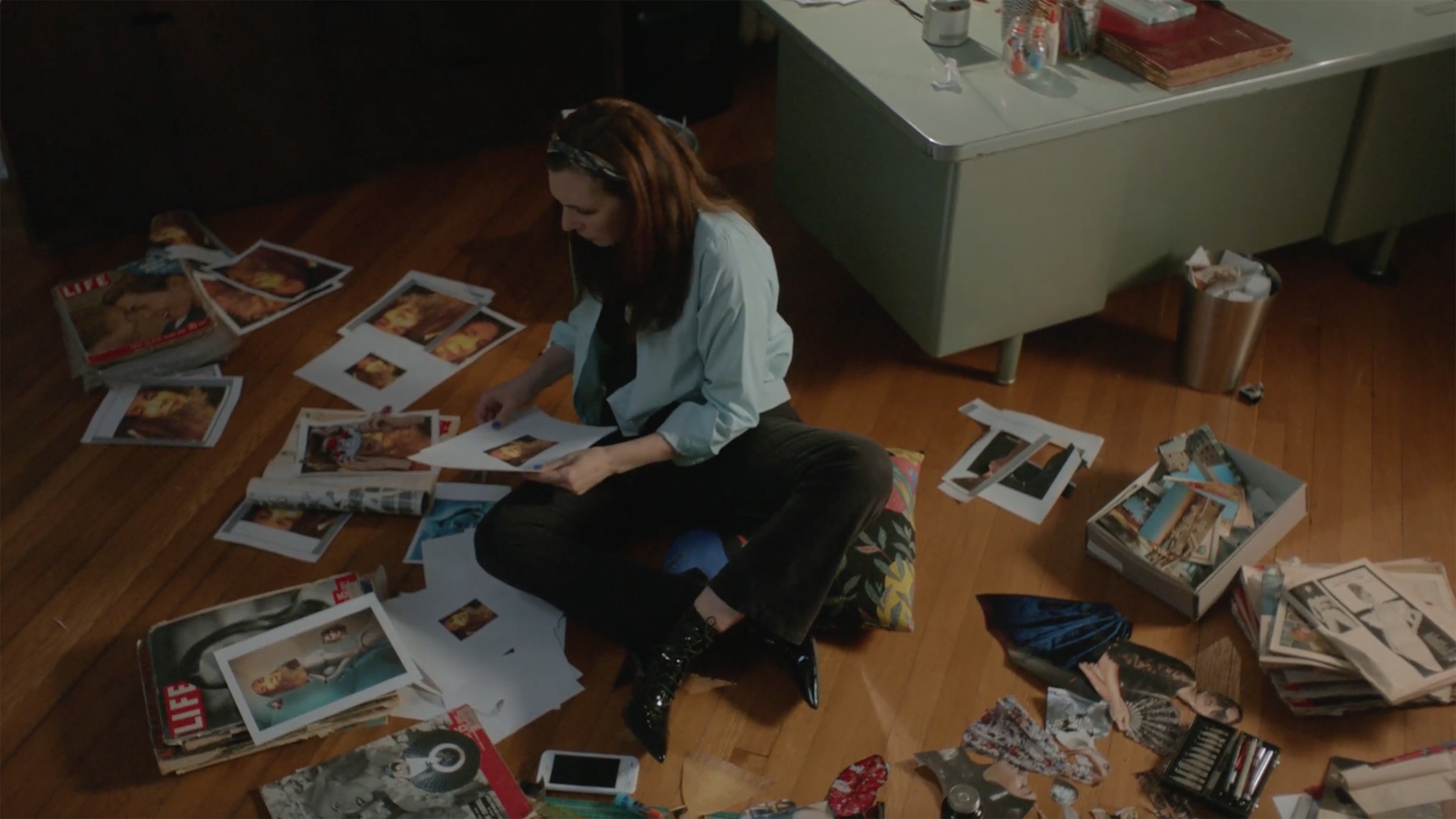 Still from <em>My Art</em>, a film written, directed and starring Laurie Simmons.” width=”3000″ height=”1687″><figcaption>Still from <em>My Art</em>, a film written, directed and starring Laurie Simmons.</figcaption></figure></p></p><p>“I mark my life by the work I was making,” says artist Laurie Simmons. “I remember all the dates and names of a series, even more than I mark my life by meeting my husband and marrying him, by having my daughters Lena and Grace. That’s not to say that those events aren’t significant,” she continues, “but the map of my life is by the dates of my work.”</p><p>Nearly four decades have passed since Simmons had her first solo show at New York’s Artists Space in 1979. When asked to think back on the array of images she’s authored to date, including those early, small photographs of dollhouses and women in domestic interiors, she describes them as though another person made them: “a ‘her’ rather than a ‘me,’” she says. Her previous incarnations include a young Simmons, fresh out of Tyler School of Art, who met photographer Jimmy DeSana on the A train to Far Rockaway in 1973 and struck up a deep, collaborative friendship; a more grown-up Simmons, who furthered her experimentation in scale with her seminal late 1980s series Walking Objects; and a Simmons who decided to “end an era” of her images with a three-part musical short film, <em>The Music of Regret</em>, in 2006, in which her famed pictures came to life.</p><div class=