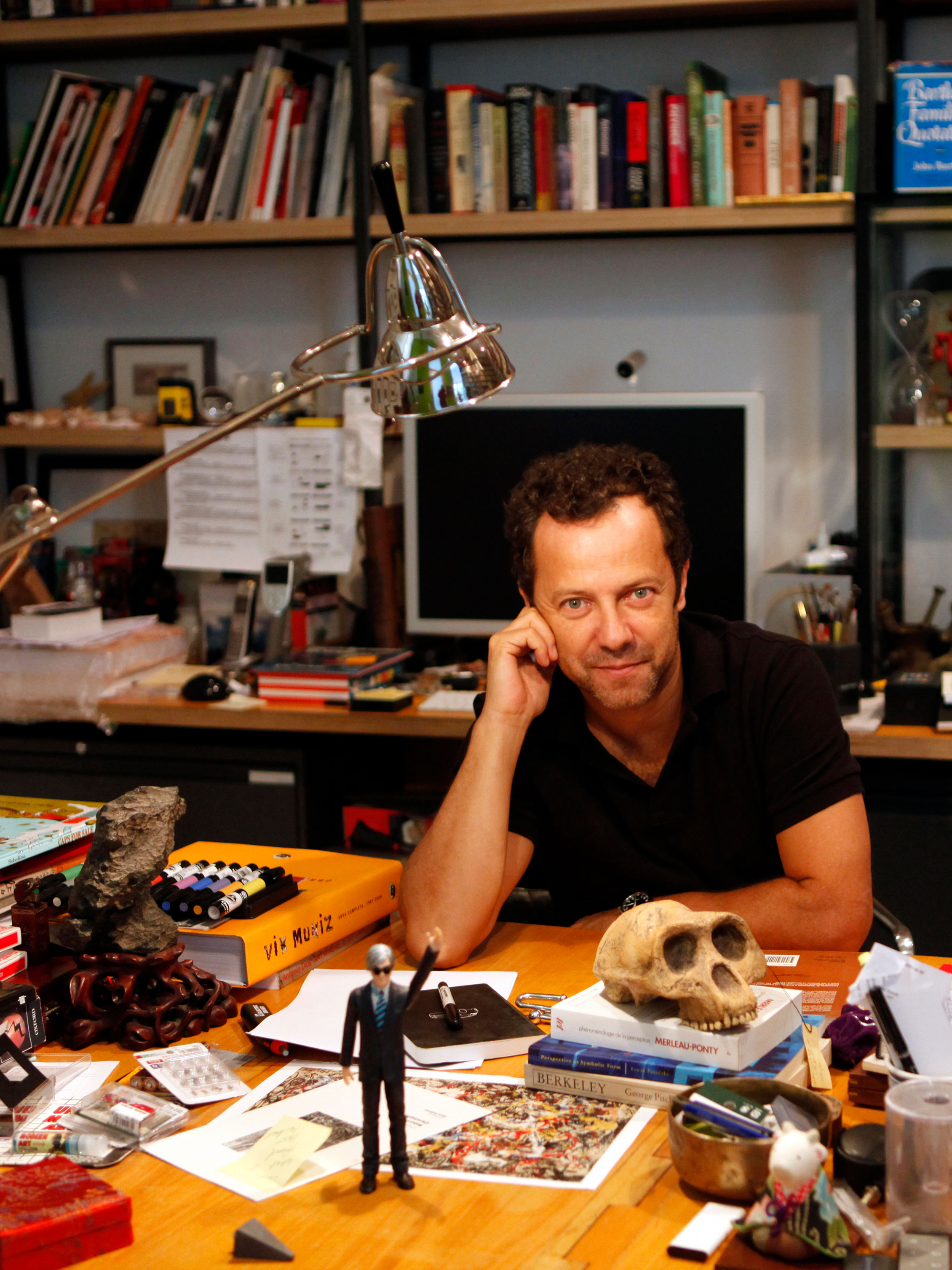 Vik Muniz. Photo by Lucas Blalock. Courtesy of Anderson Ranch.