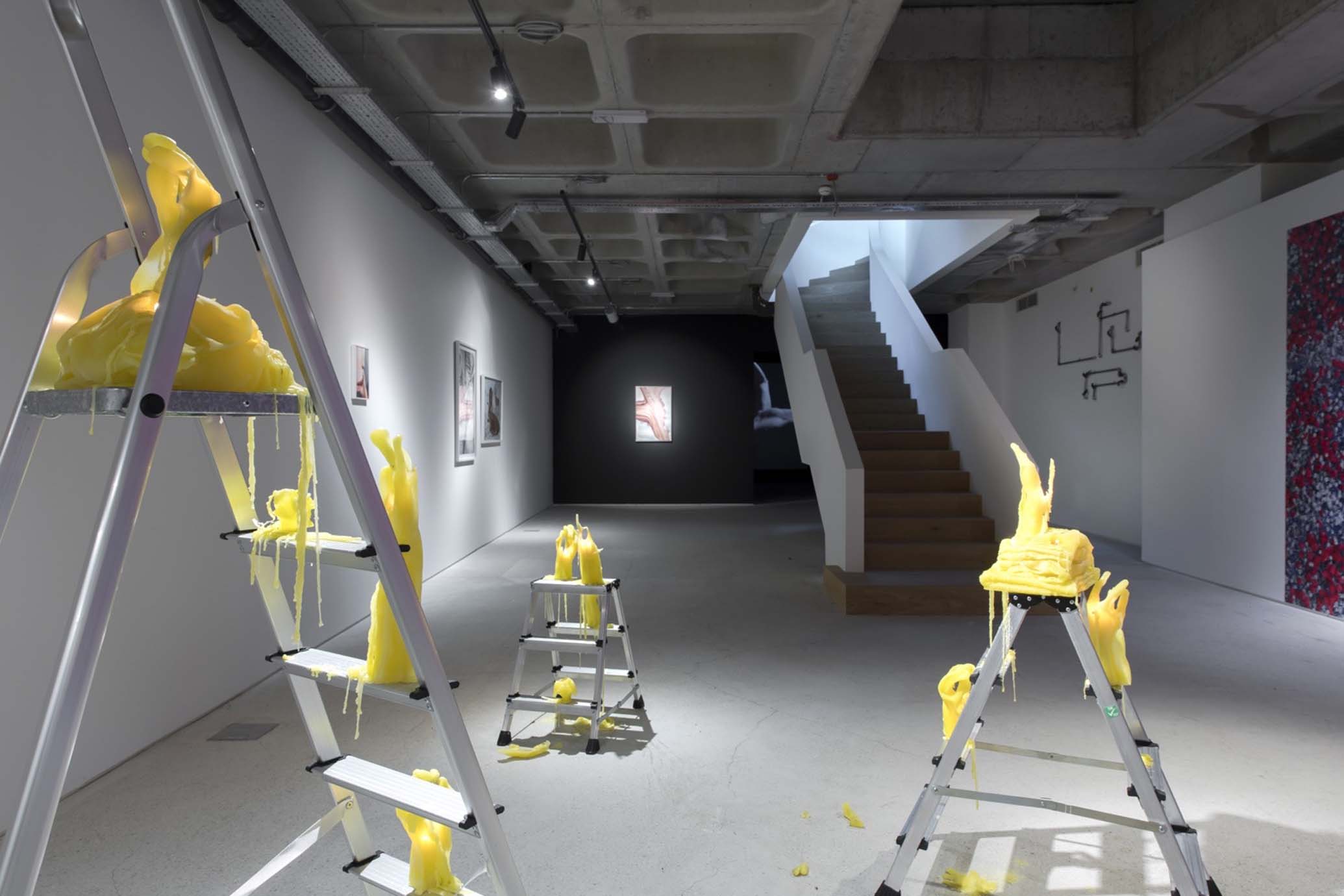 Foreground: Malvina Panagiotidi, background: Asger Carlsen.